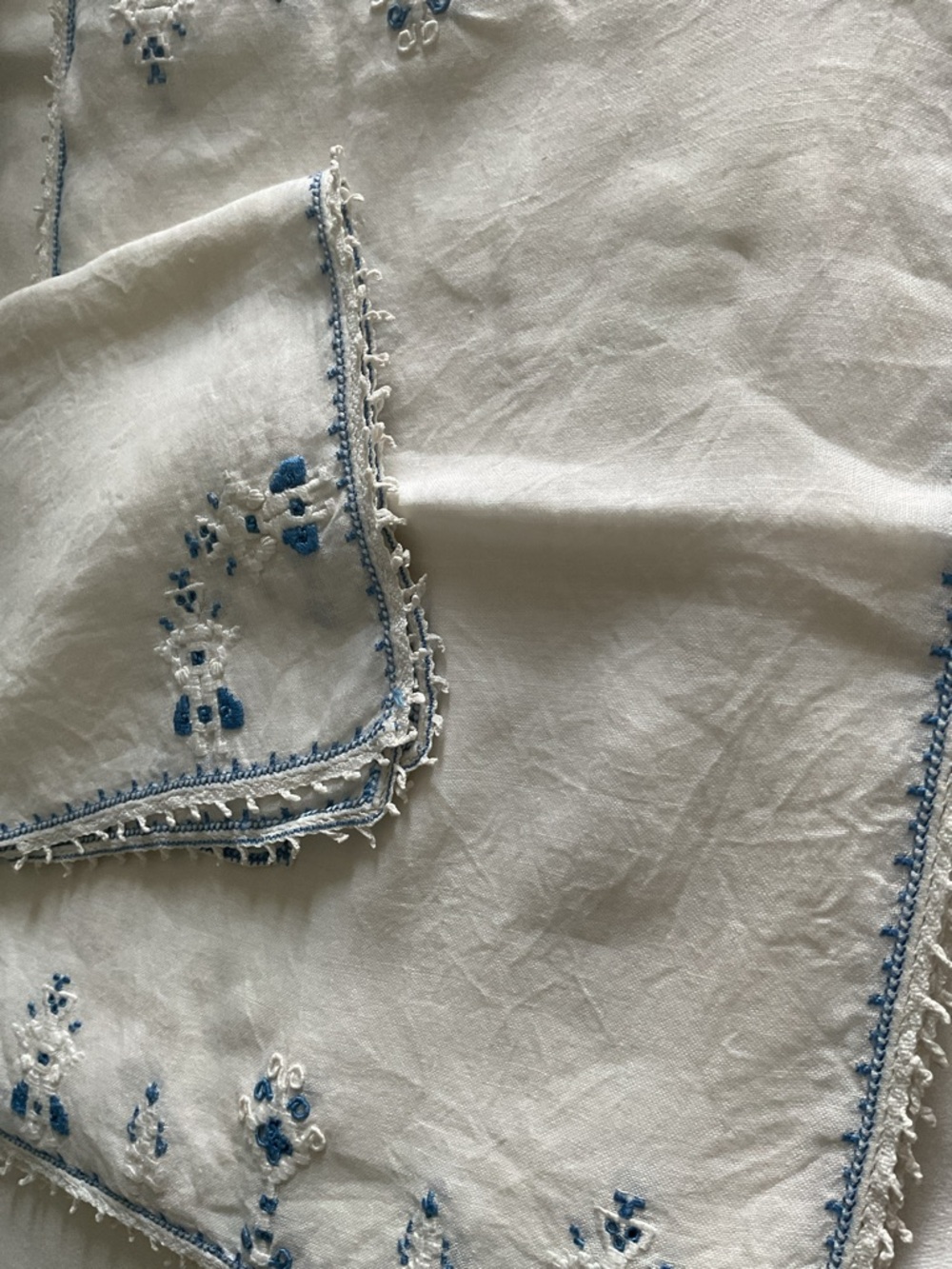 Set of 4 placemats and napkins